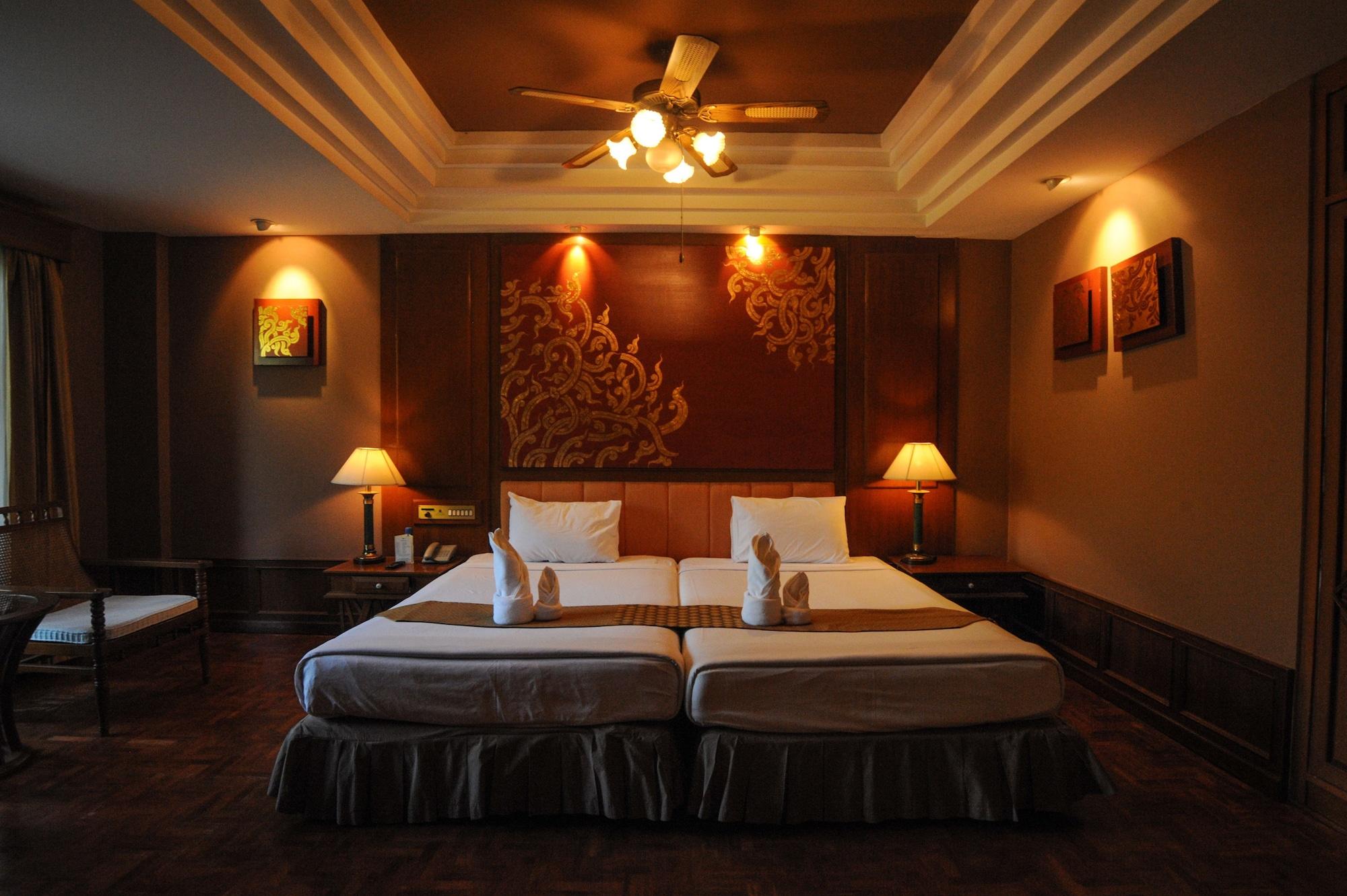 Suan Bua Hotel & Resort Ban Pong  Exterior photo