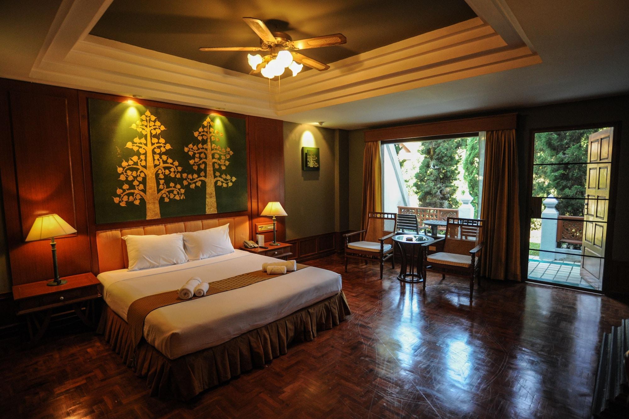 Suan Bua Hotel & Resort Ban Pong  Exterior photo