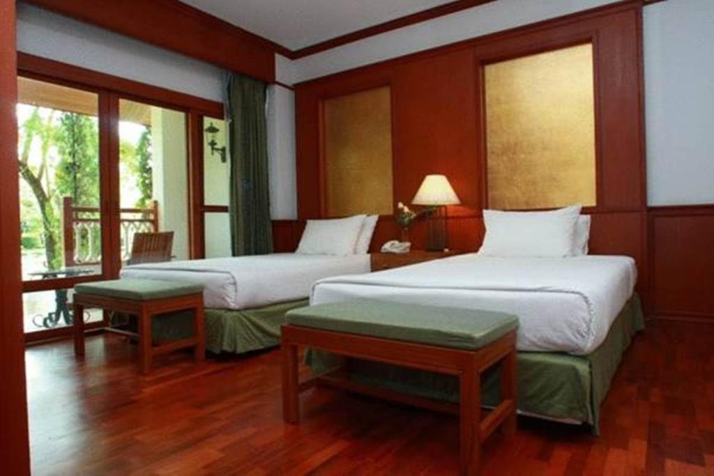 Suan Bua Hotel & Resort Ban Pong  Room photo